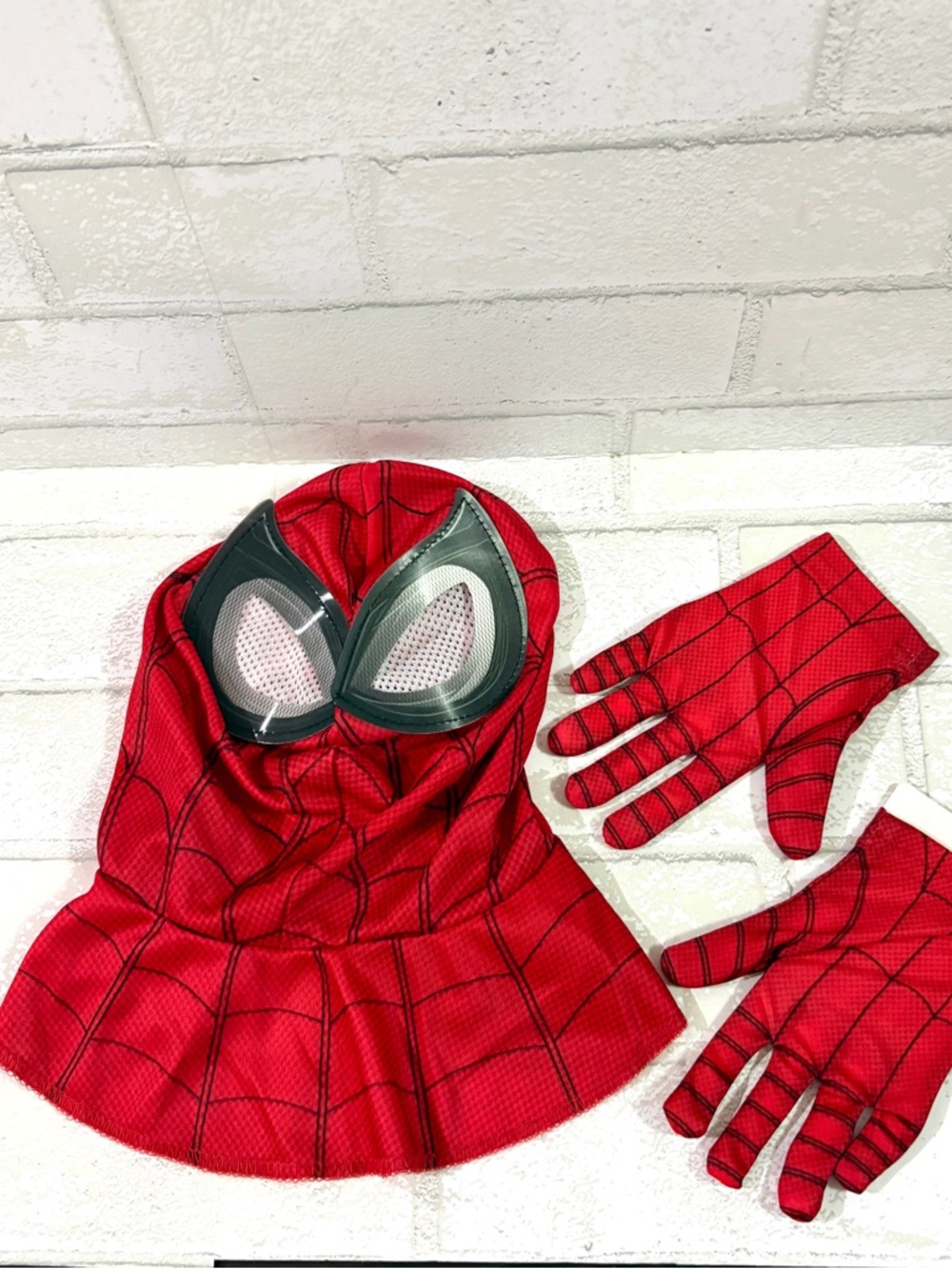 Spider-Man Superhero Hood Mask Gloves Kids Costume Set NEW Far From Home X-Small